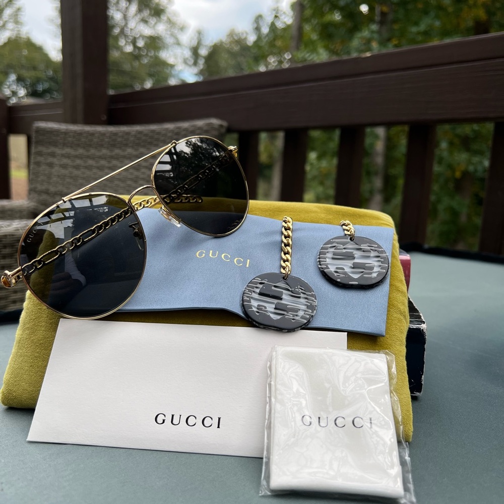 Gucci woman’s sunglasses